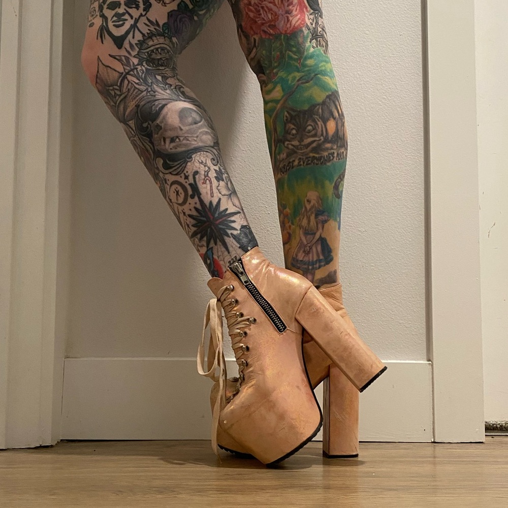 UNIF 🧜🏻‍♀️ hellbounds